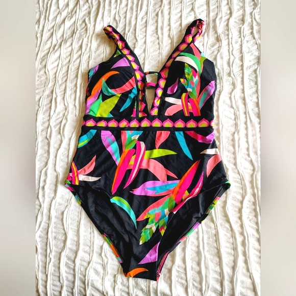 Trina Turk Other - NWT TRINA TURK Sz 14 Multicolored One-piece Swimsuit
